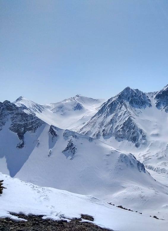 瓦奇卡热茨山脉雪地摩托之旅